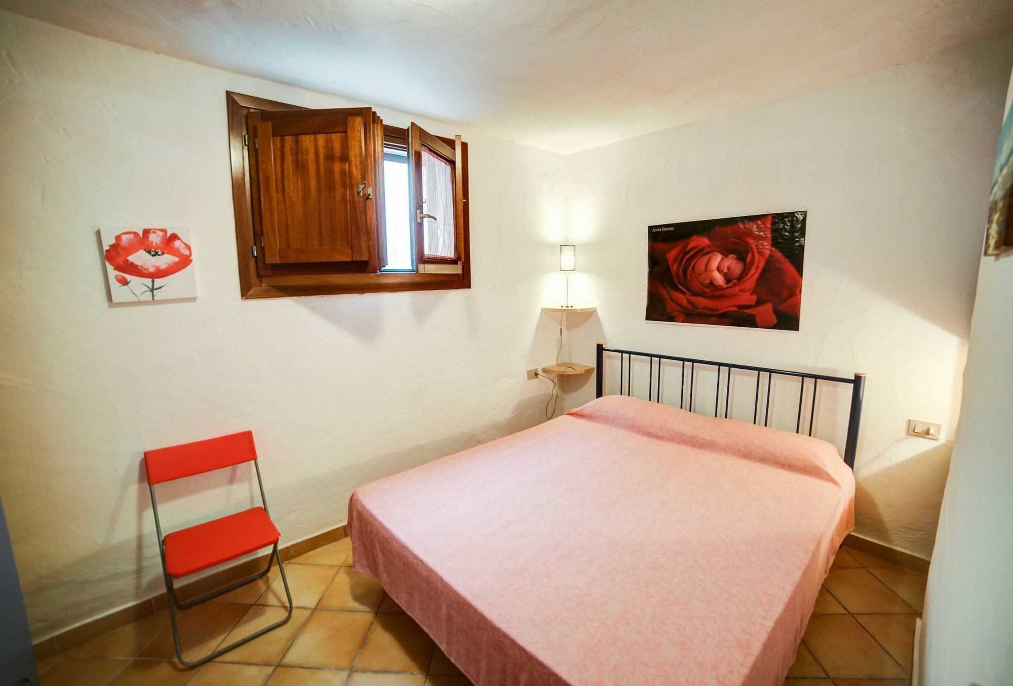 Delia Apartments San Teodoro  Eksteriør billede